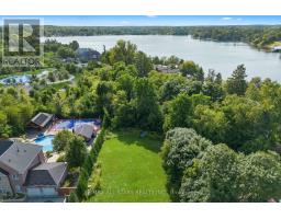 12 Churchill Drive S, Whitchurch Stouffville, ON L4A7X3 Photo 9
