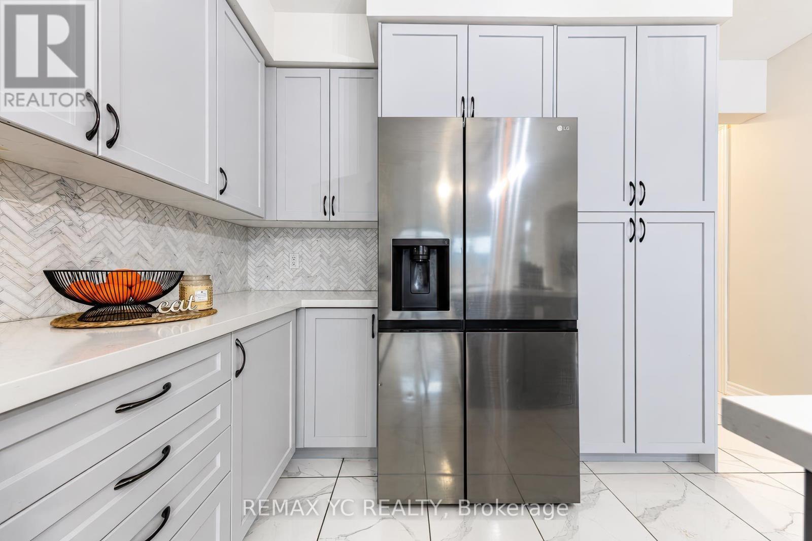 126 Durham Avenue, Barrie photo 15