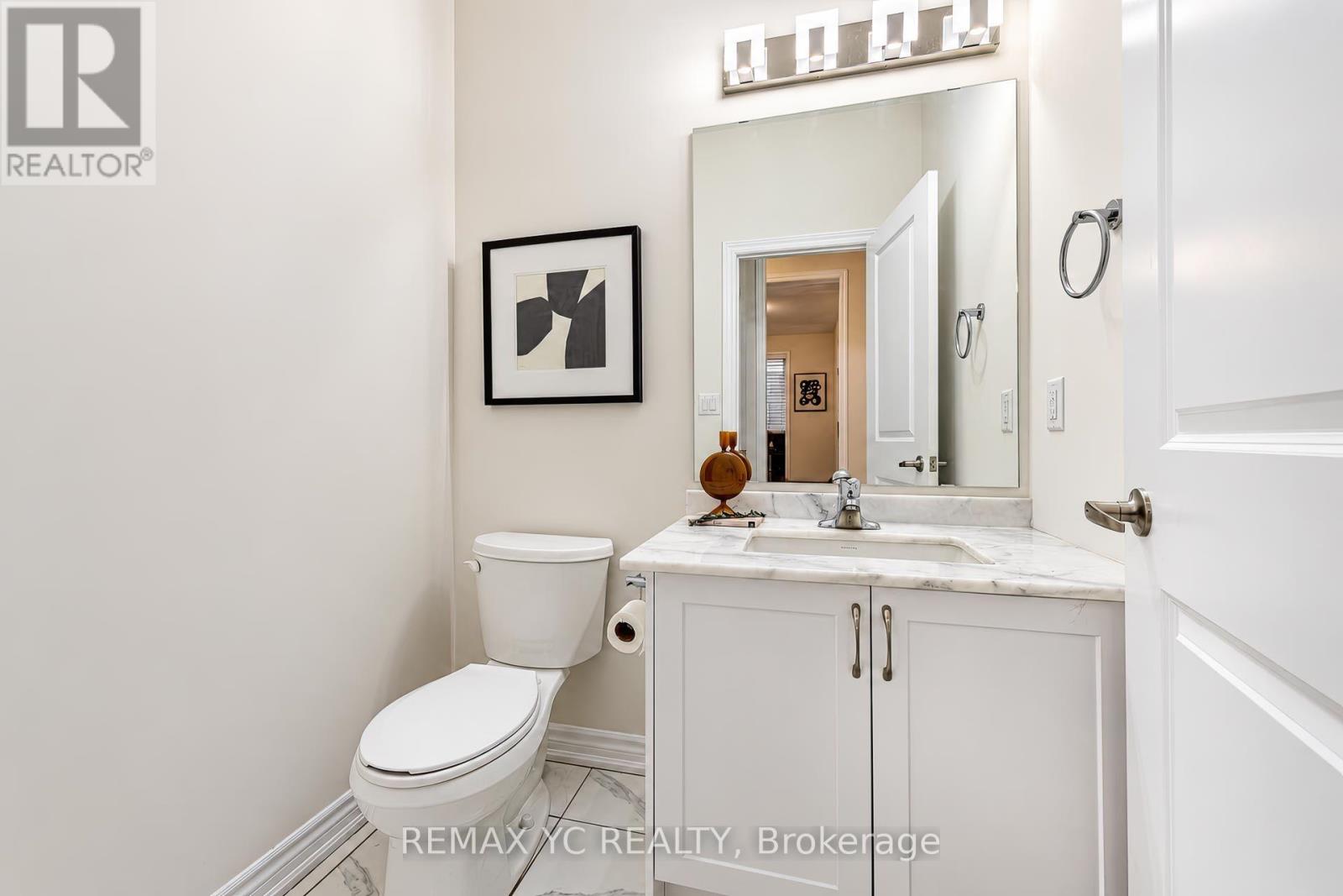 126 Durham Avenue, Barrie photo 16