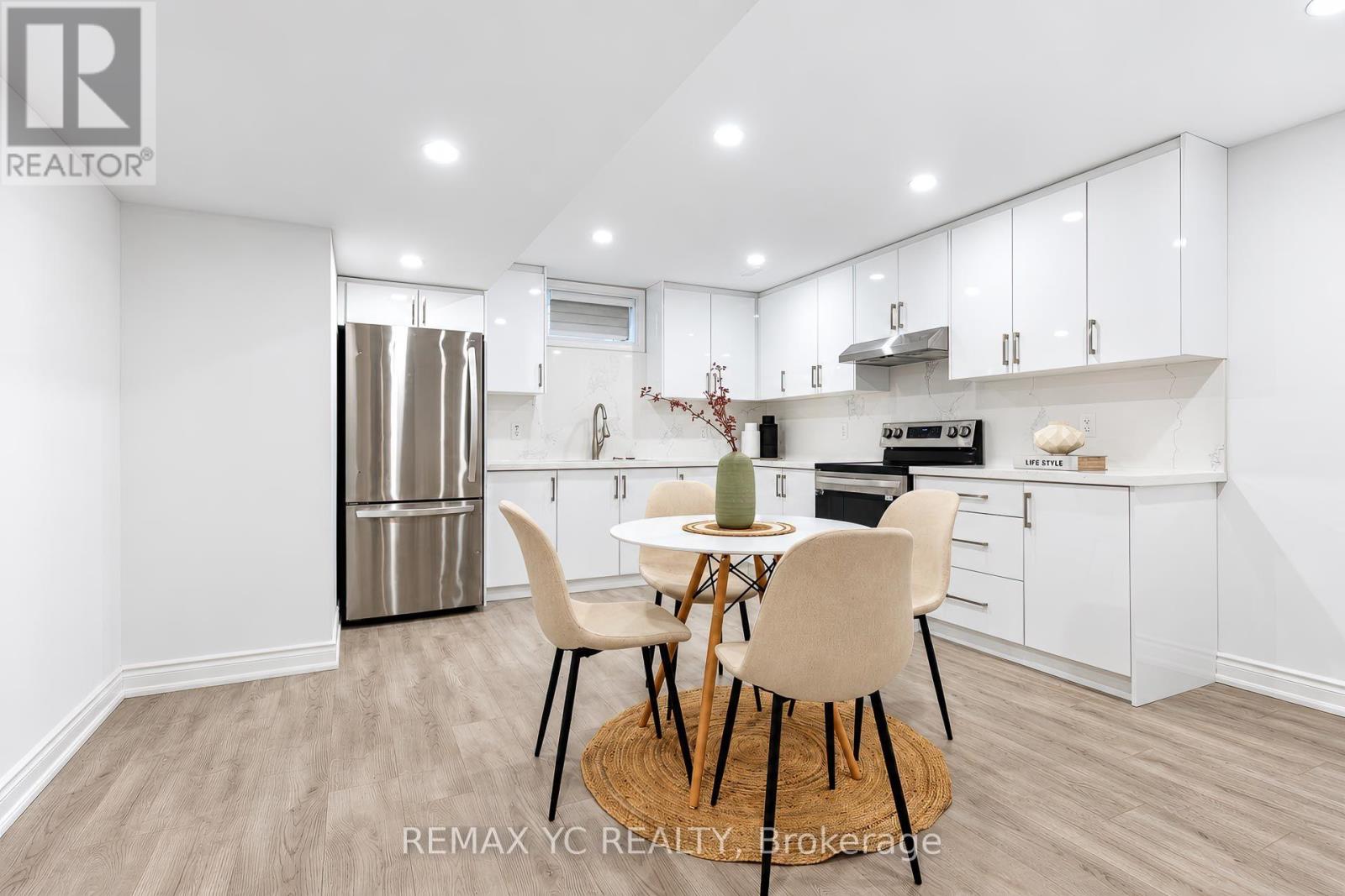 126 DURHAM AVENUE - 32