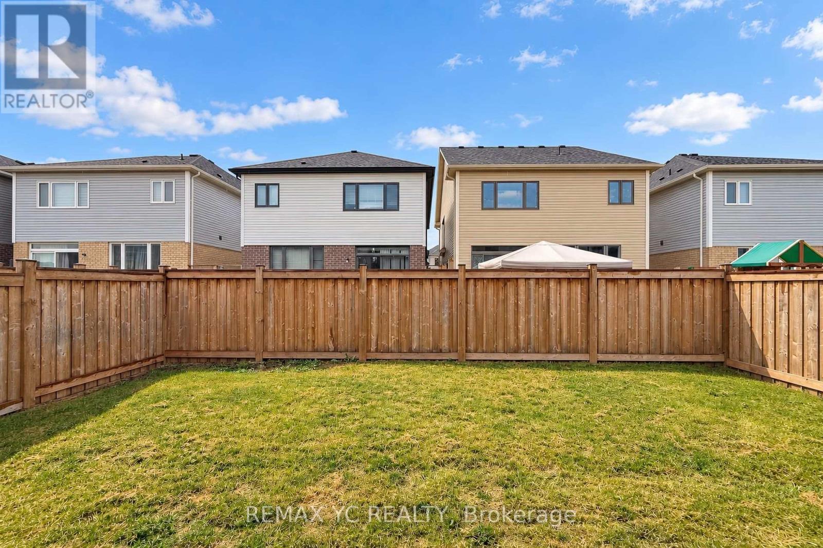 126 Durham Avenue, Barrie, ON photo 42
