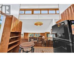 Den - 2 Briarwood Court, Springwater, ON L0L1X0 Photo 9