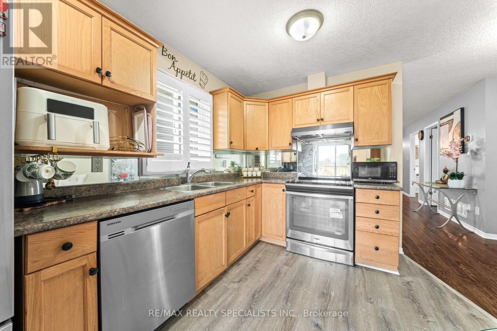 43 HUNTER ROAD - 19