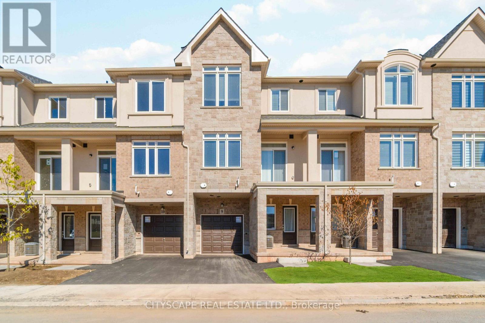 Photo of 40 Zinfandel Drive