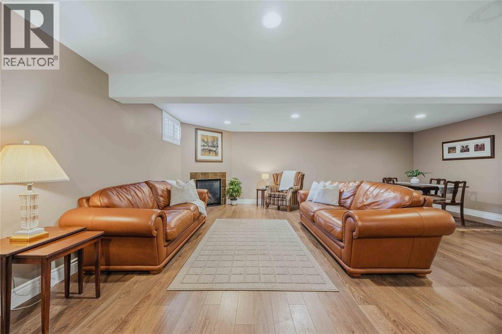 4303 Garden CRESCENT - 19