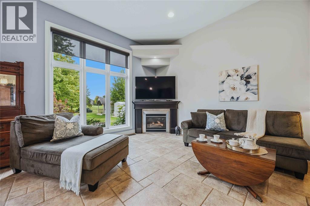 4303 Garden CRESCENT - 6