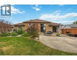 4303 Garden Crescent, Petrolia, ON N0N1R0 Photo 32