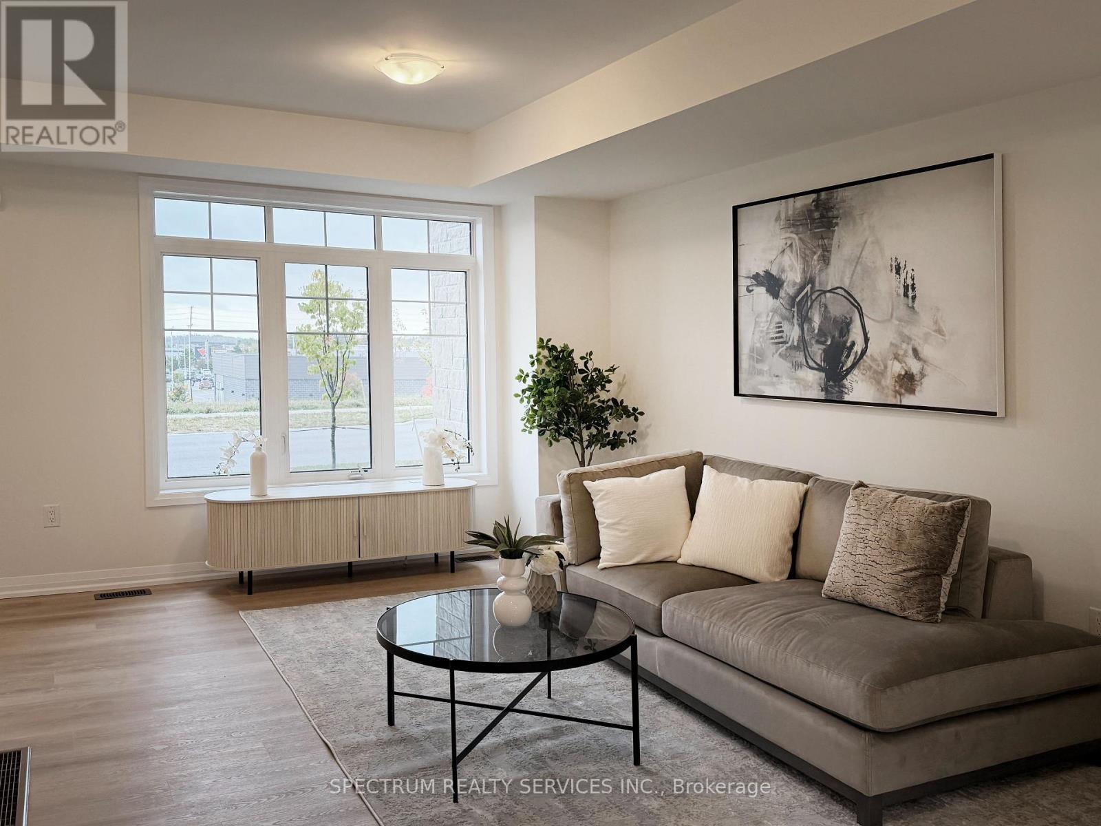 1520 Benson Street, Innisfil, ON photo 4
