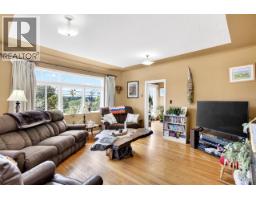 28203 Lougheed Highway, Maple Ridge, BC V2W1L1 Photo 17