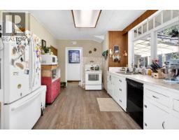 28203 Lougheed Highway, Maple Ridge, BC V2W1L1 Photo 15