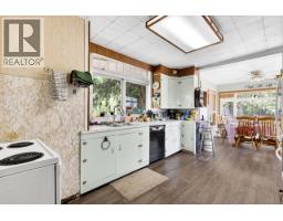 28203 Lougheed Highway, Maple Ridge, BC V2W1L1 Photo 13