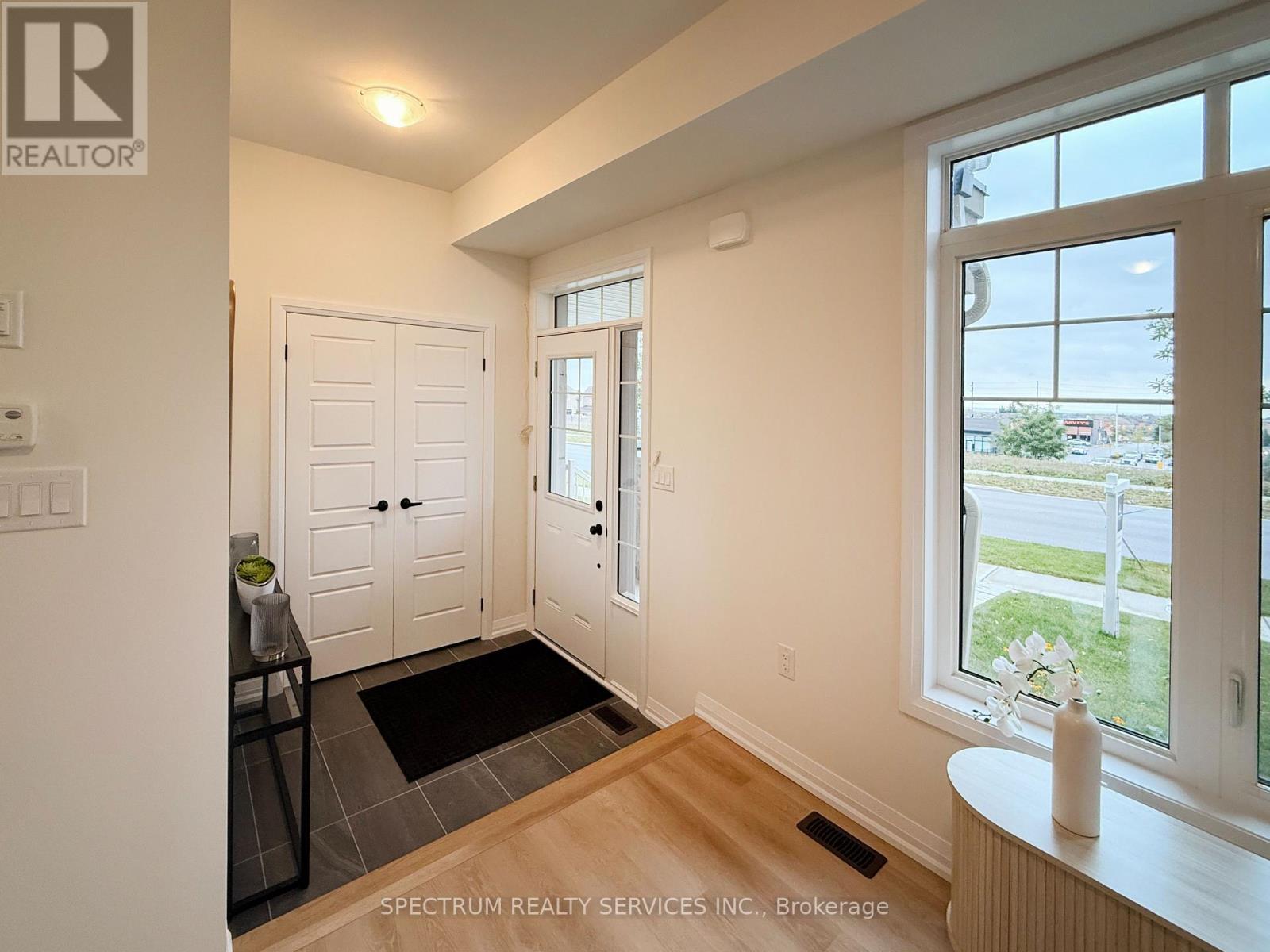 1520 Benson Street, Innisfil, ON photo 2