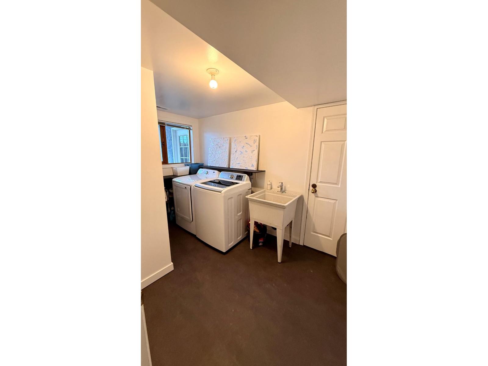 Photo of 21590 93A AVENUE 40