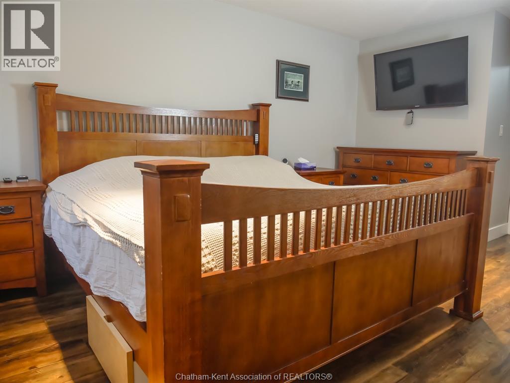 20 GOLODENROD COURT North East - Image 42