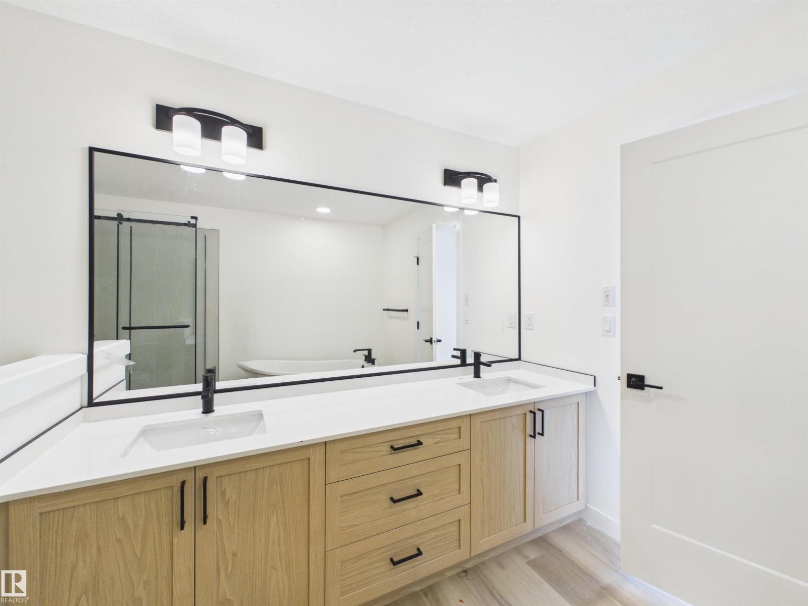 186 SCORIA WD - Image 21
