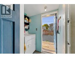 211 Douglas Crescent, Richmond, BC V7B1E4 Photo 12