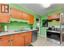 211 Douglas Crescent, Richmond, BC V7B1E4 Photo 7