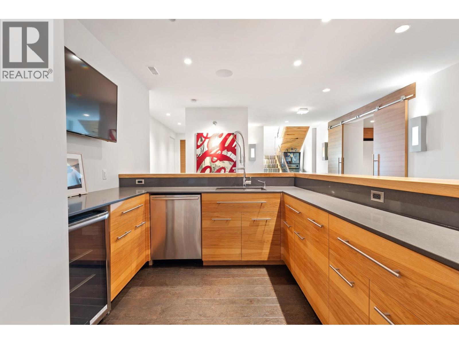 4896 Lakeshore Road, Kelowna - Image 1