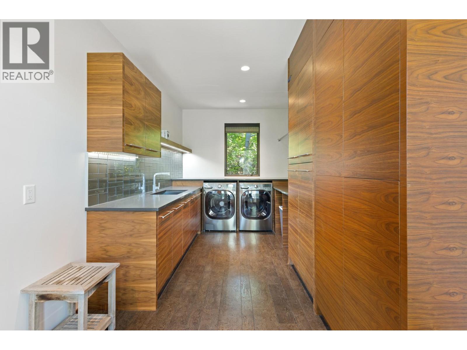 4896 Lakeshore Road, Kelowna - Image 1