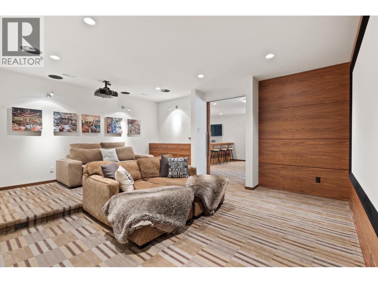 4896 Lakeshore Road, Kelowna - Image 1
