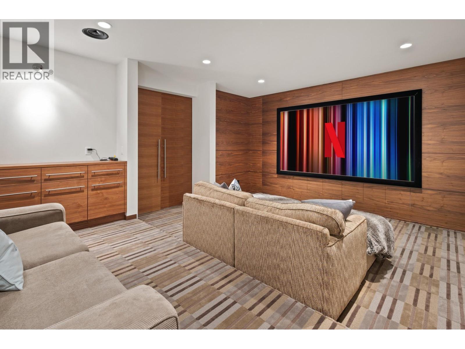 4896 Lakeshore Road, Kelowna - Image 1