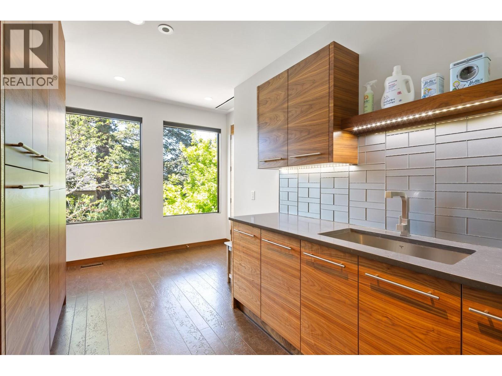 4896 Lakeshore Road, Kelowna - Image 1