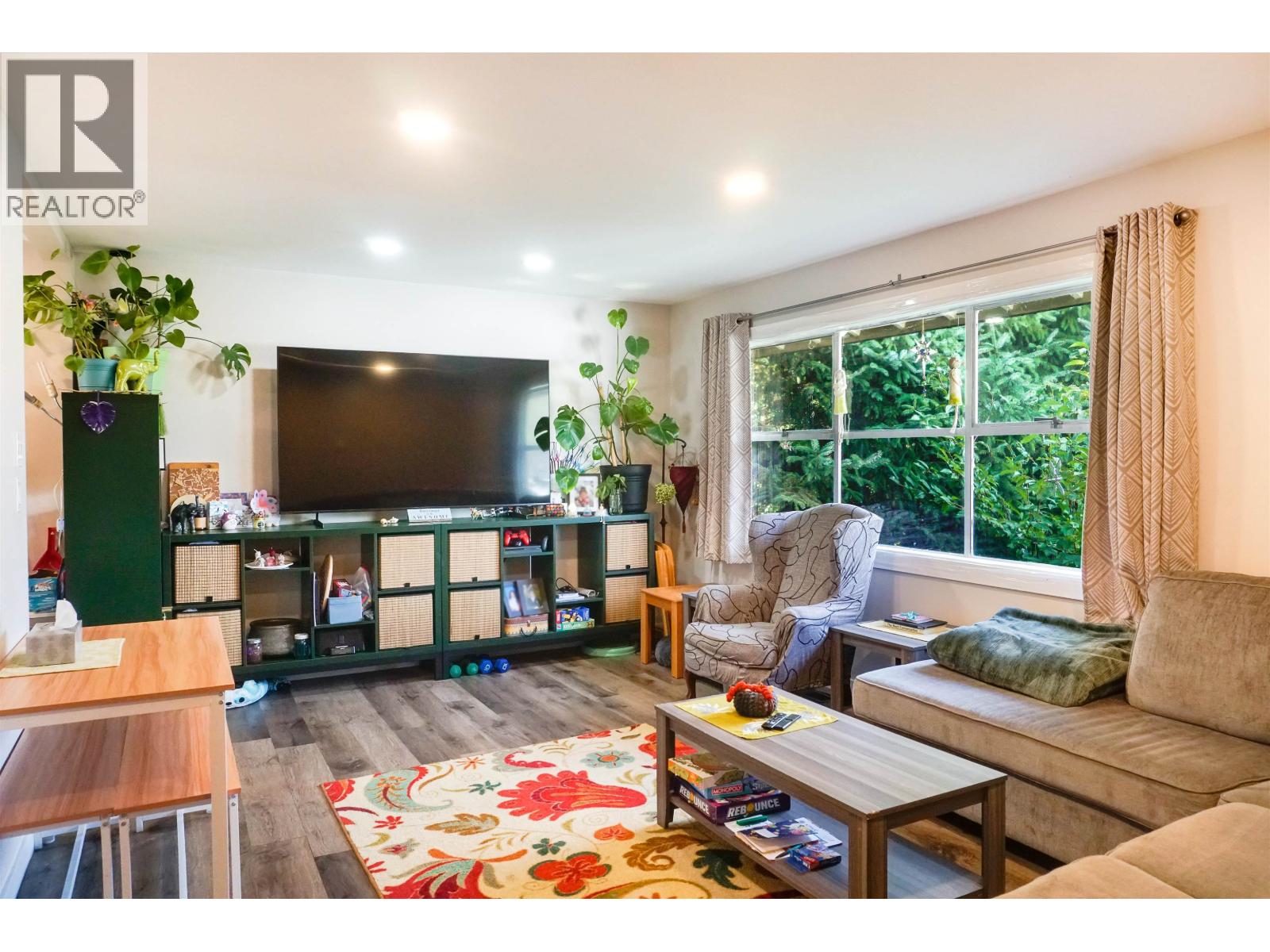 22 HAWK STREET - Image 6