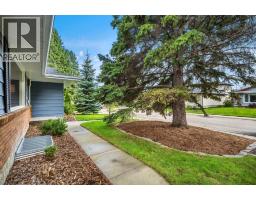 839 Lake Twintree Crescent SE - photo 3