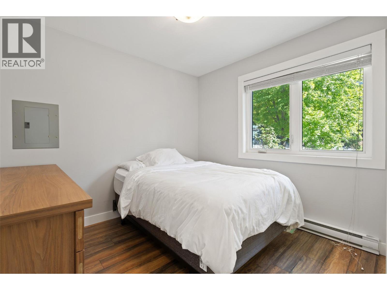 4896 Lakeshore Road, Kelowna - Image 1