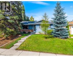 839 Lake Twintree Crescent SE - photo 1