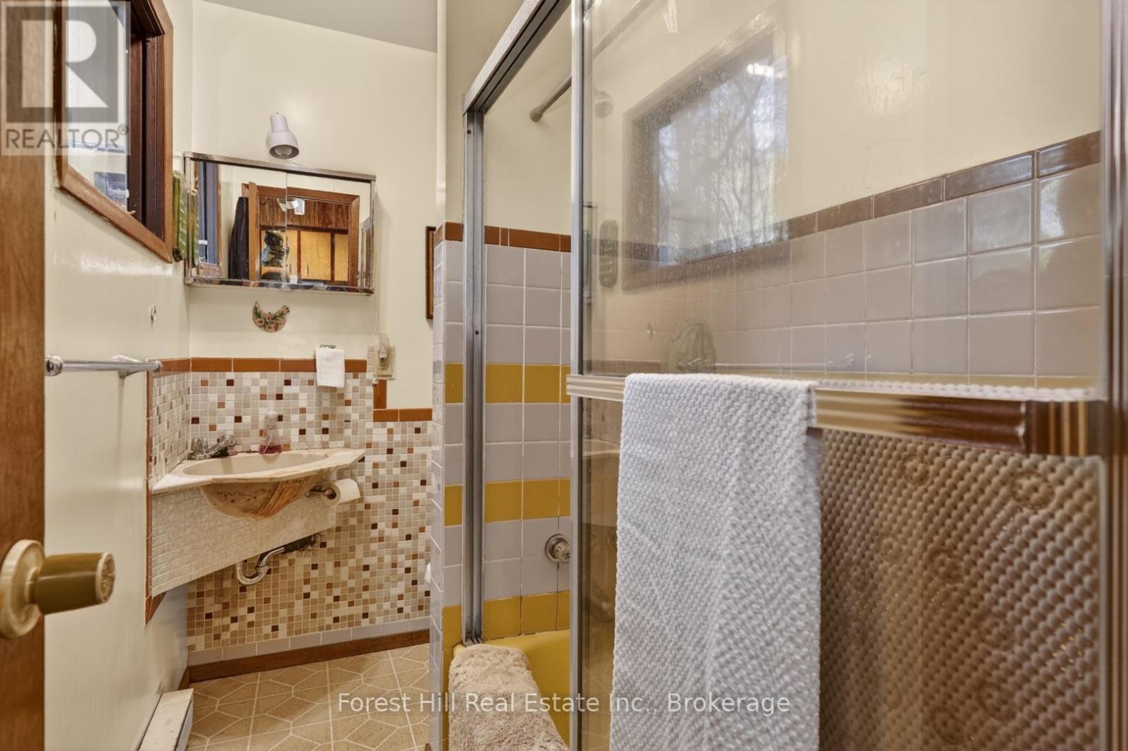 136 ROCK POINT ROAD - Image 24