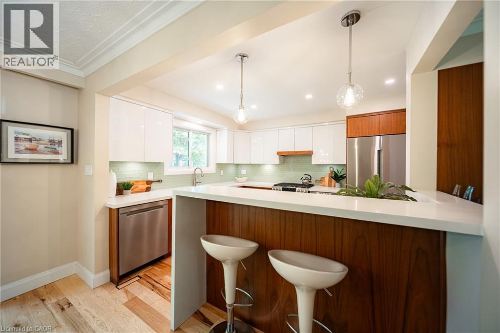 475 WILLIS Drive - 11