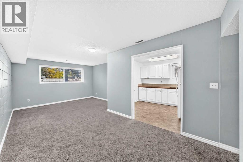 7409 37 Avenue NW - Image 33