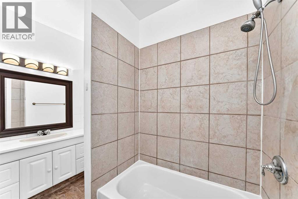7409 37 Avenue NW - Image 26
