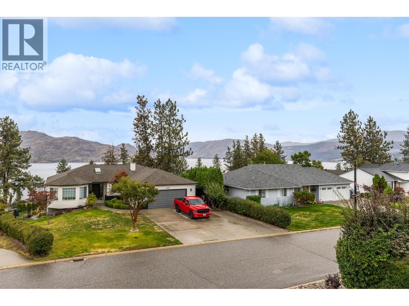 3608 Lever Court, Peachland