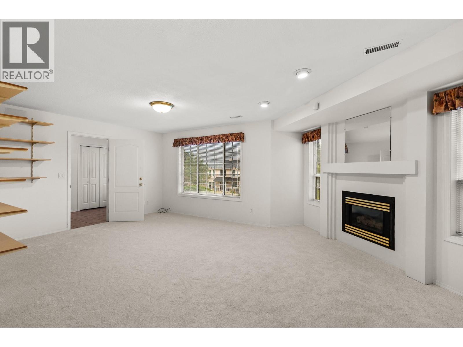 3608 Lever Court, Peachland