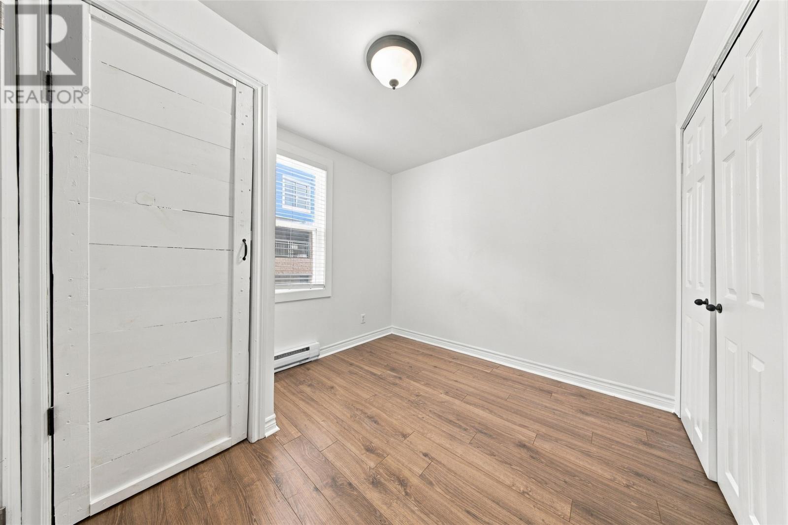 9 Boggan Street - 17