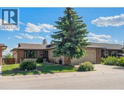 7715 67 Avenue NW - photo 3