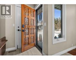 7715 67 Avenue NW - photo 5