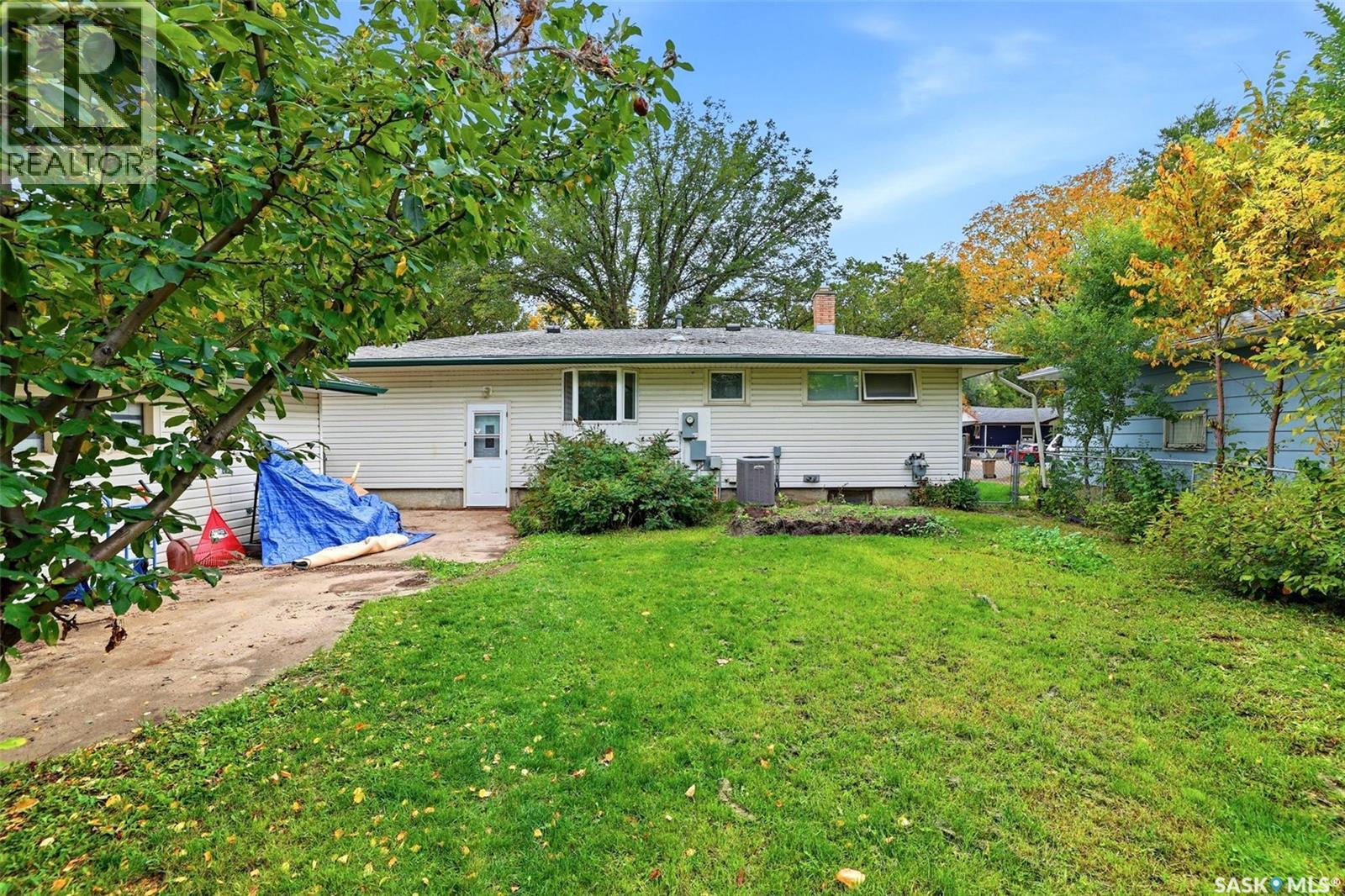 94 Darke CRESCENT - 7