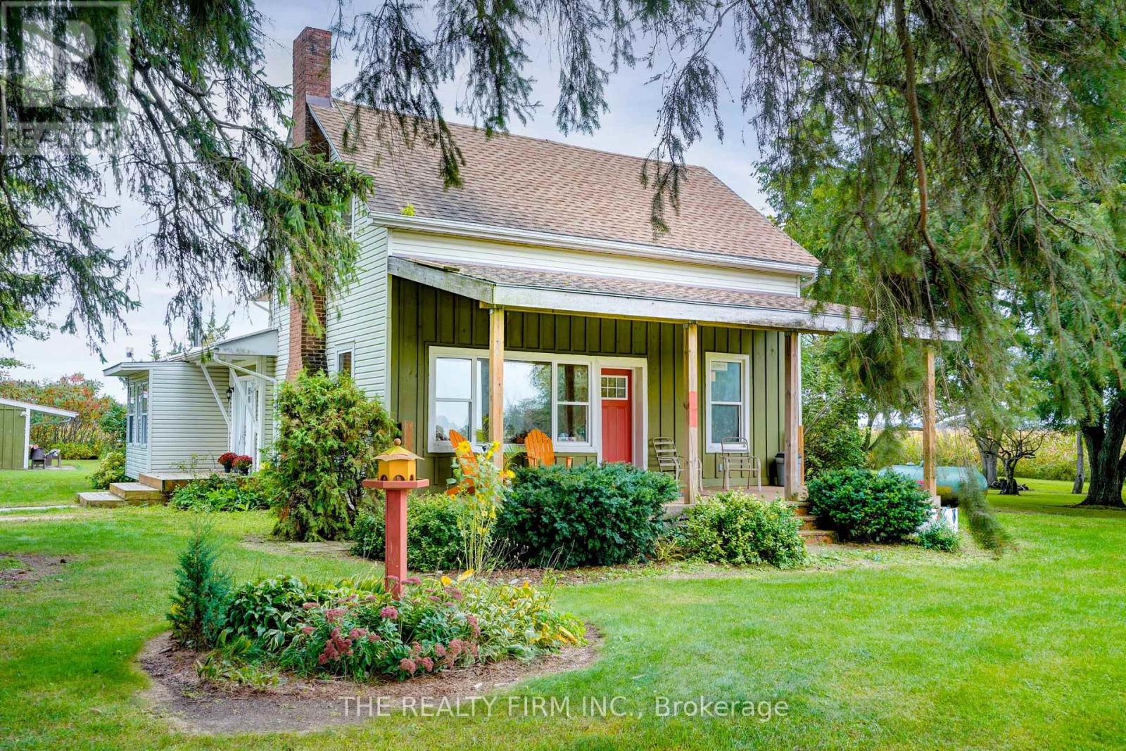 695 CAMERON ROAD - 1