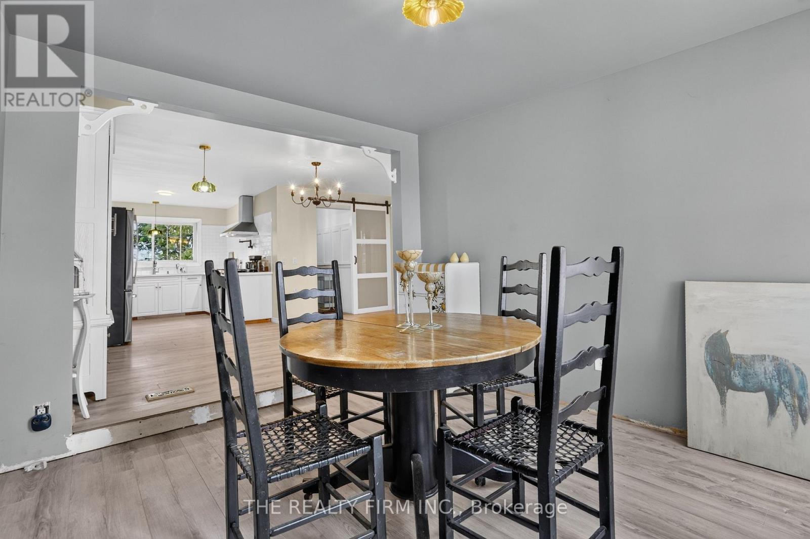695 CAMERON ROAD - 18