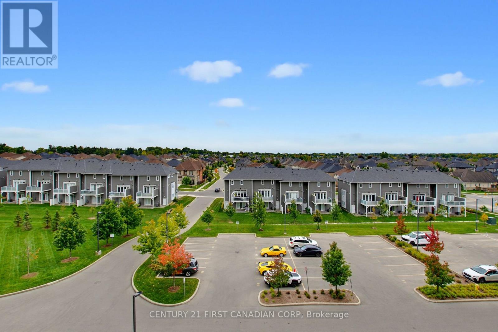 #507 260 VILLAGEWALK BOULEVARD - 27