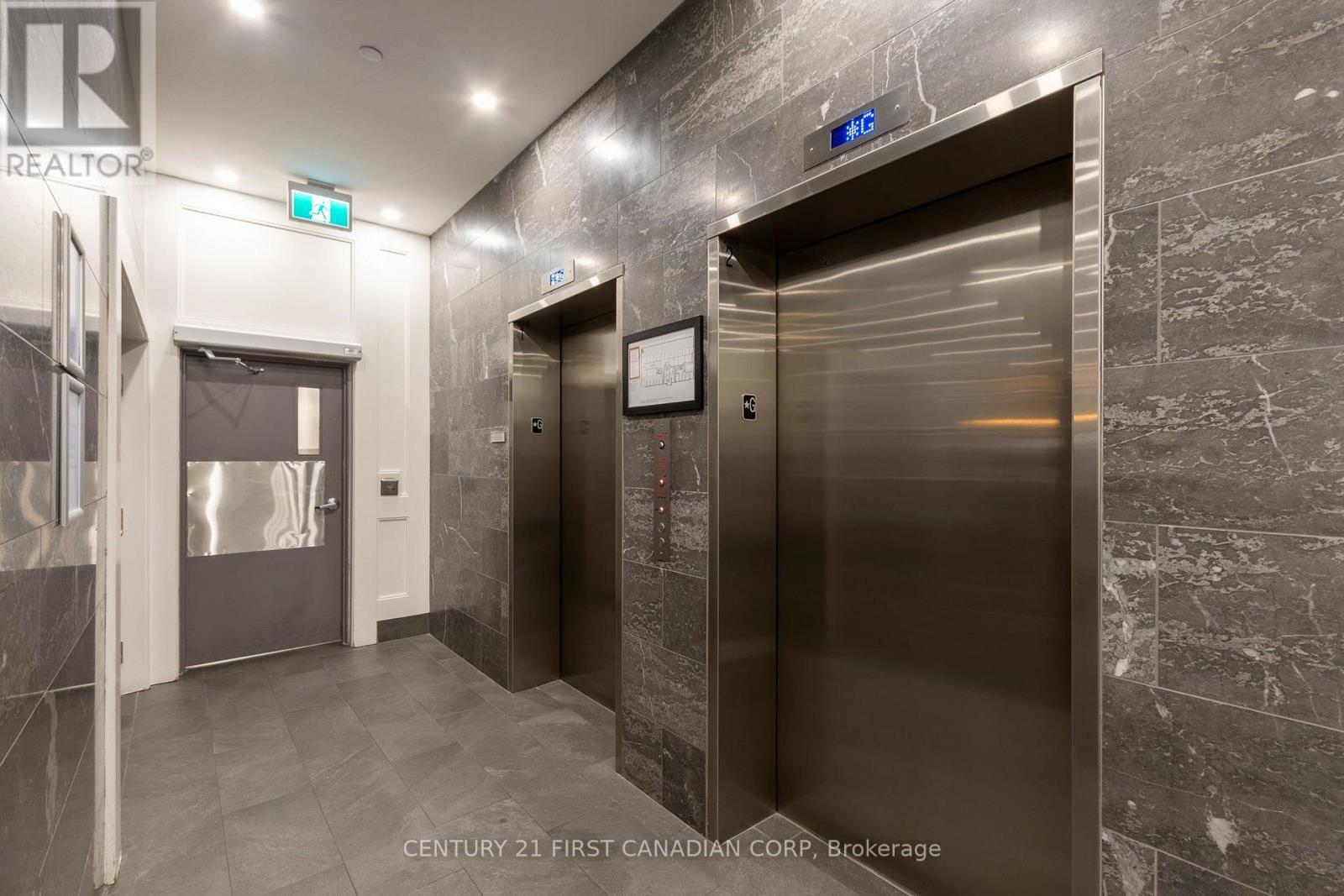 #507 260 VILLAGEWALK BOULEVARD - Image 30