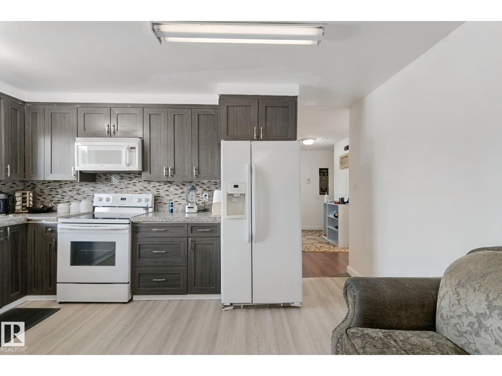8508 149A Avenue NW, Evansdale — photo 12 of 30: Property photo