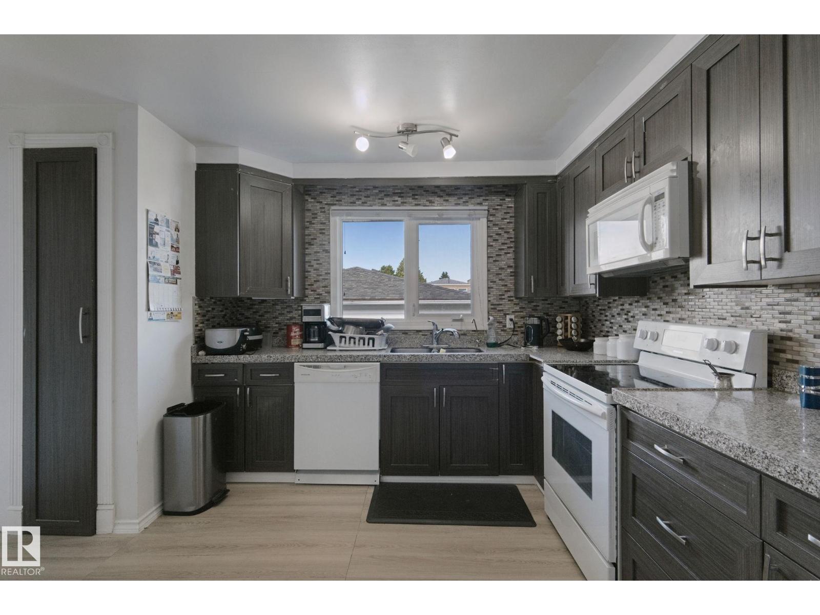 8508 149A Avenue NW, Evansdale — photo 14 of 30: Property photo