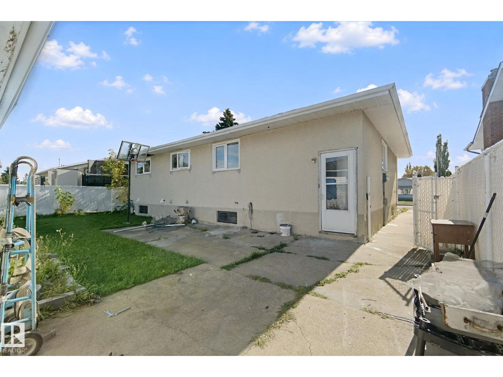 8508 149A Avenue NW, photo 52