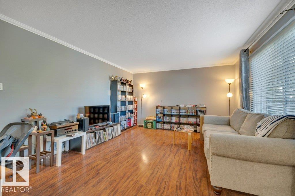 #204 10540 80 AV NW - 15