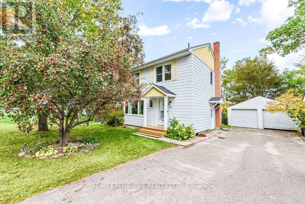 10 LAURIER AVENUE - 2
