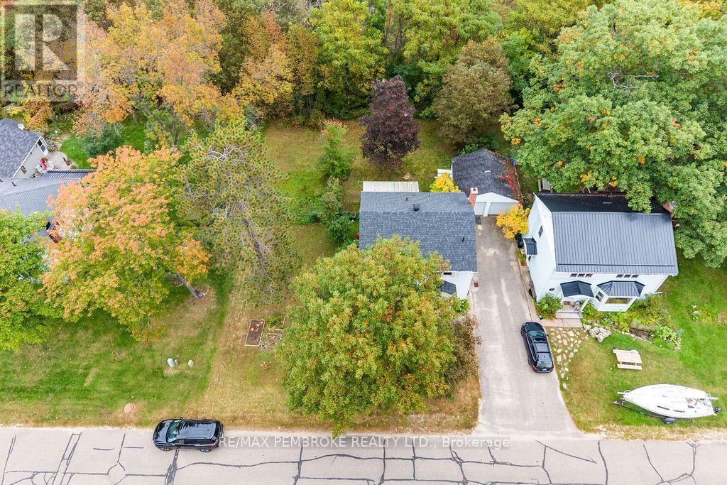 10 LAURIER AVENUE - Image 3